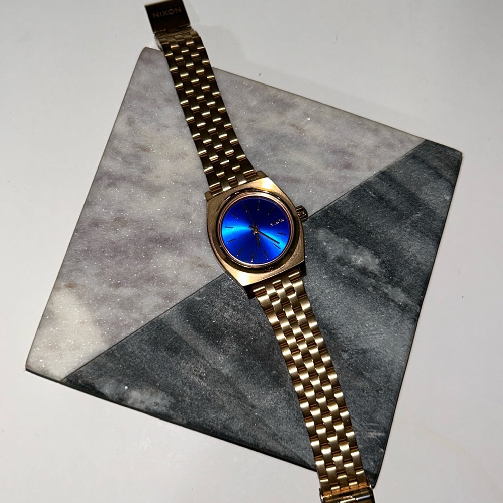 NIXON ROSE GOLD SMALL TIME TELLER BLUE FACE